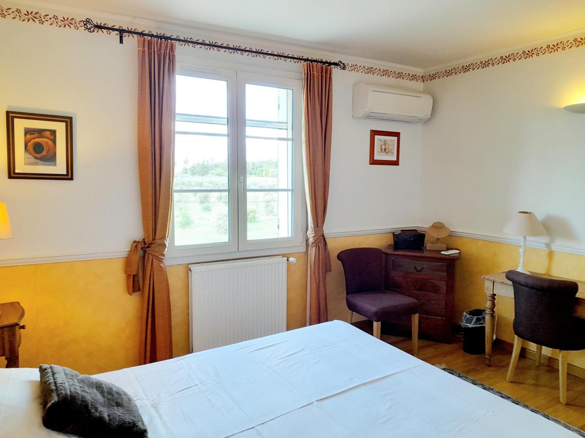 Domaine Des Ecureuils Bed & Breakfast Carpentras Luaran gambar
